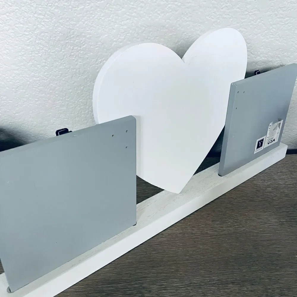 Farmhouse Heart Wooden Clip Picture Frame Display